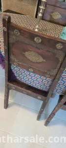 ست كراسي شغل يدوي من خشب البلوط مطعمة بالنحاس