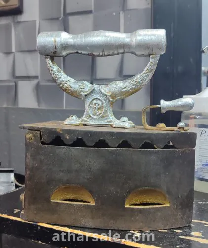 مكواه يدوية