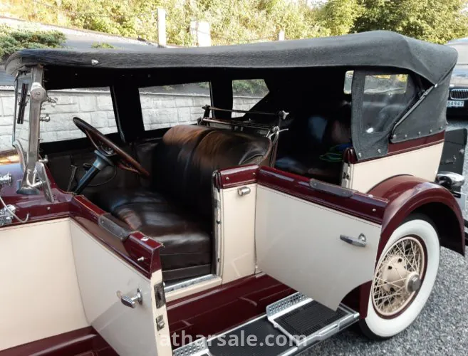 Chrysler Imperial E80