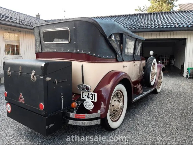 Chrysler Imperial E80