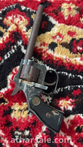 مسدس قديم للبيع