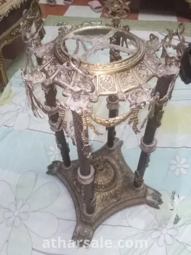 طرابزة نحاس هاندميد  تحفة فنية واثرية