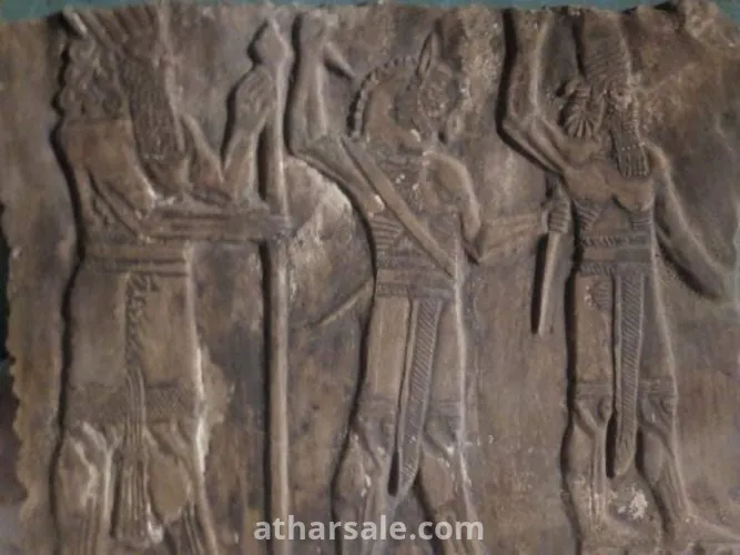 اثار عراقيه اشوريه بابلى لاهل بابل بالعراق اصلي حجر تقيل مقاس 44* 33 سنتي