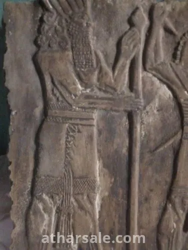 اثار عراقيه اشوريه بابلى لاهل بابل بالعراق اصلي حجر تقيل مقاس 44* 33 سنتي