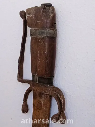 سيف اثري اوربي قديم