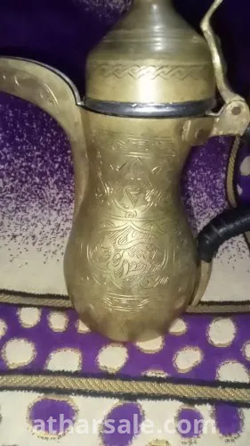 تحفه انتيكه اثريه اصليه مزخرفه قديمه من تاريخ العصر الاسلامي القديم ابريق معدن نفيس مختلط  لهواه الانتيكات