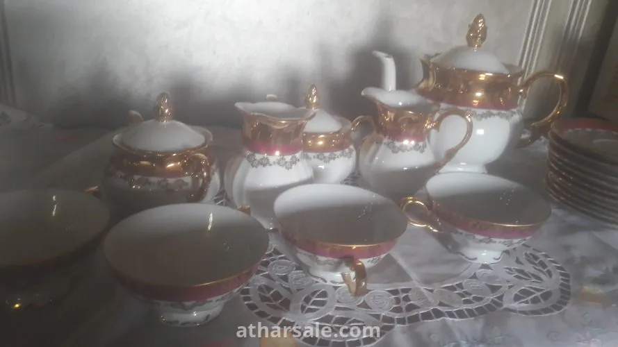 اطقم صينى من ٤٠ سنه