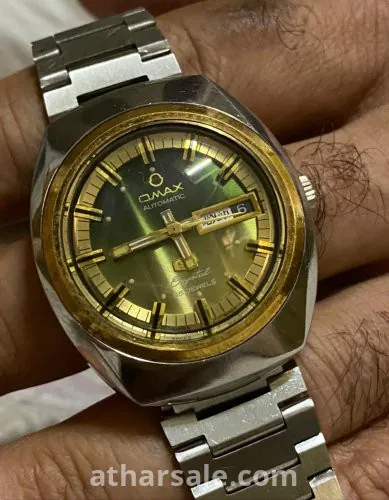 ساعه يد أومكس عمرها ٥٠ سنه وتعمل بالنبط