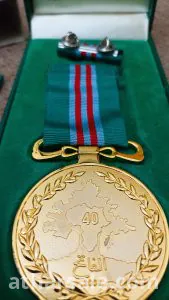 وسام الشرف للعقيد الراحل معمر القذافي 4