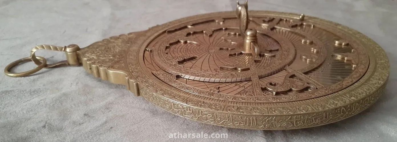 اسطلاب فلكي للعالم عبد الأئمة