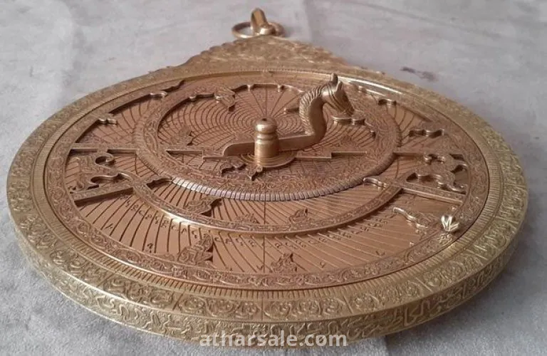 اسطلاب فلكي للعالم عبد الأئمة