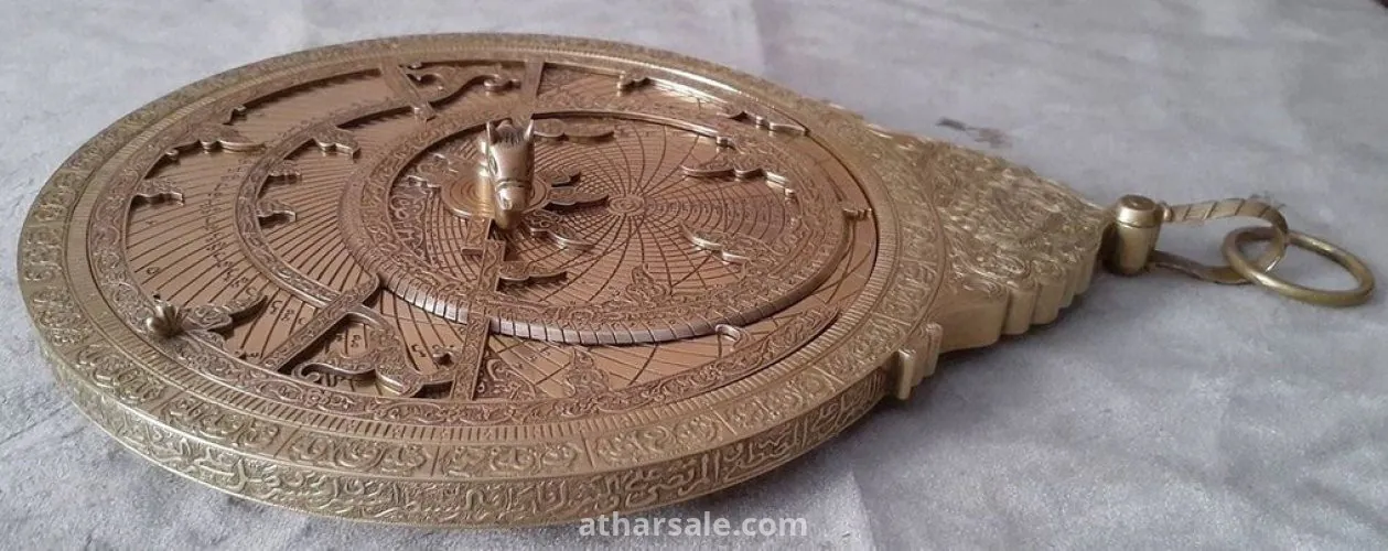 اسطلاب فلكي للعالم عبد الأئمة