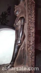 تمثال نادر الاله ايزيس بازلت اسود 2