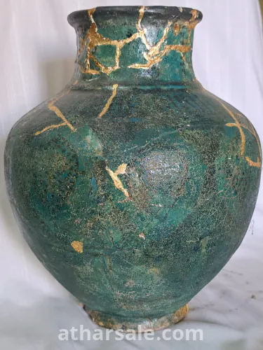 Type: Pottery vase (jar)