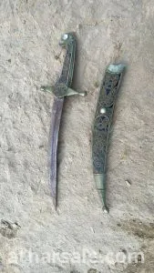 خنجر تقليدي مزخرف عربي اصيل