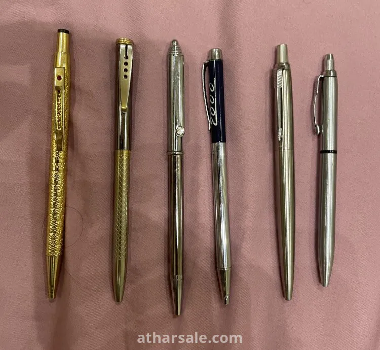 ساعات قديمة