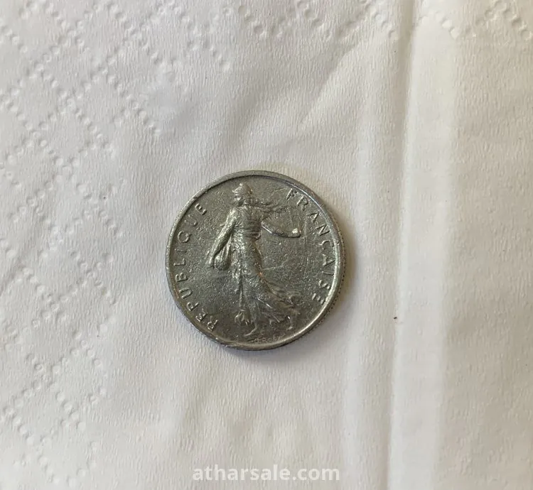 عملة فرنسية نادرة عام 1966م