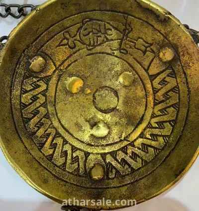 ميزان قديم ومؤرخ عمره اكثر من ٣٠٠ سنه