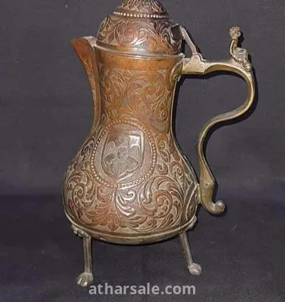 اثار اسلاميه قديمه من العصر الاندلسي قطعه تجمع بين الفن الاسلامى والفن الاندلسى  المتمثل فى شعار  اسبانيا بلاد الأندلس قطعه نادره تجمع بين ثقفتين 3