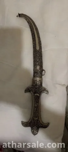 خنجر قديم للبيع