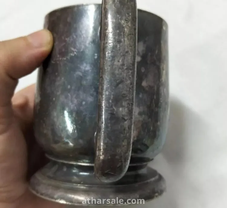 كوب انجليزي قديم  و نادر مطلي فضة ومختوم