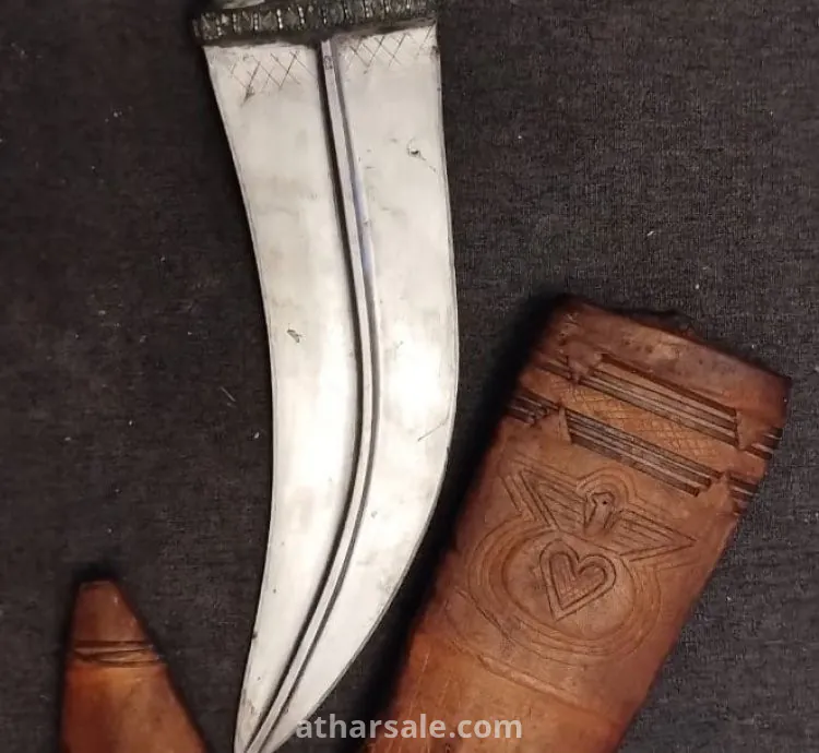 خنجر تراثي