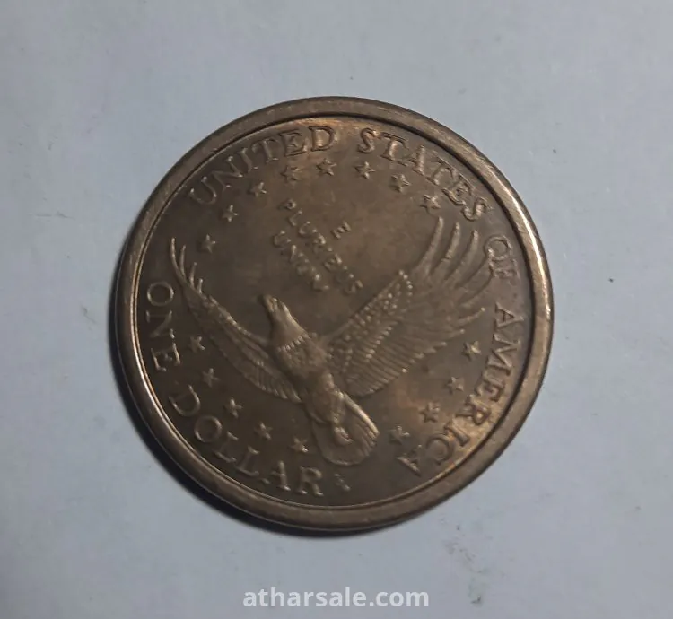 1 دولار امريكي