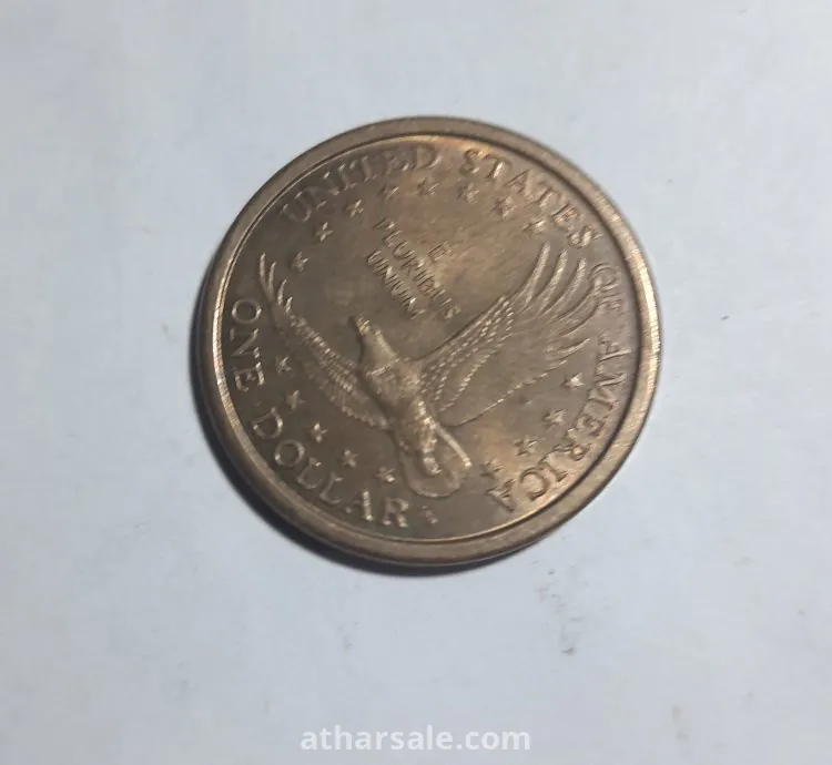 1 دولار امريكي
