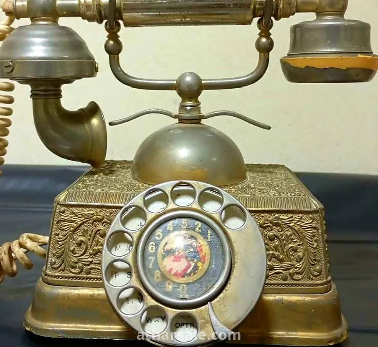 تليفون انتيك نحاسي