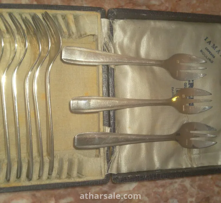 شوكة طعام فضية من علامة ercuis