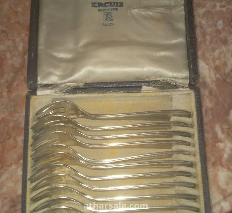 شوكة طعام فضية من علامة ercuis