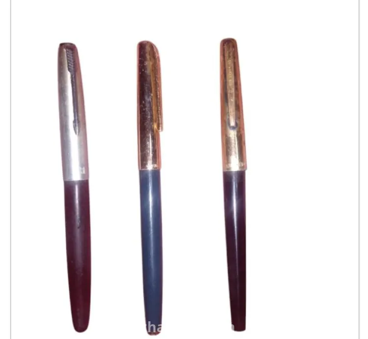 اقلام حبر قديمة