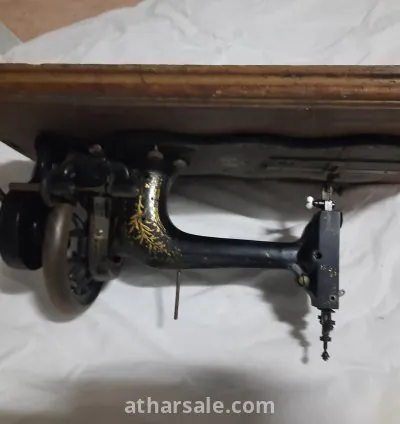 ماكينة خياطة قديمة 4