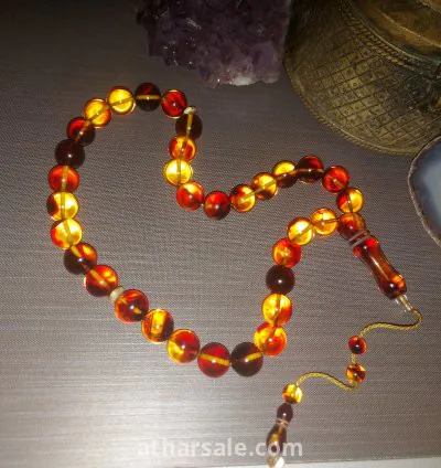 سبحة كهرمان قديمة