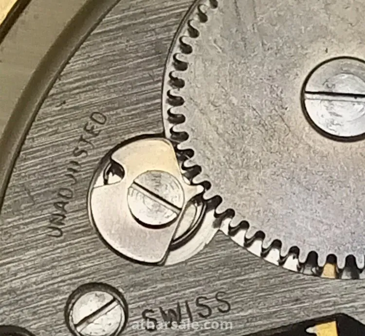 ساعة جيب مطليه ذهب