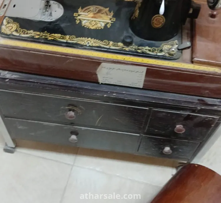 مكينة خياطه سنجر