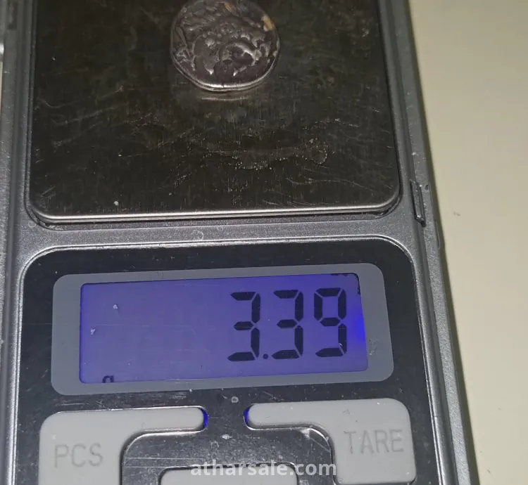 عملة فضيه اثريه