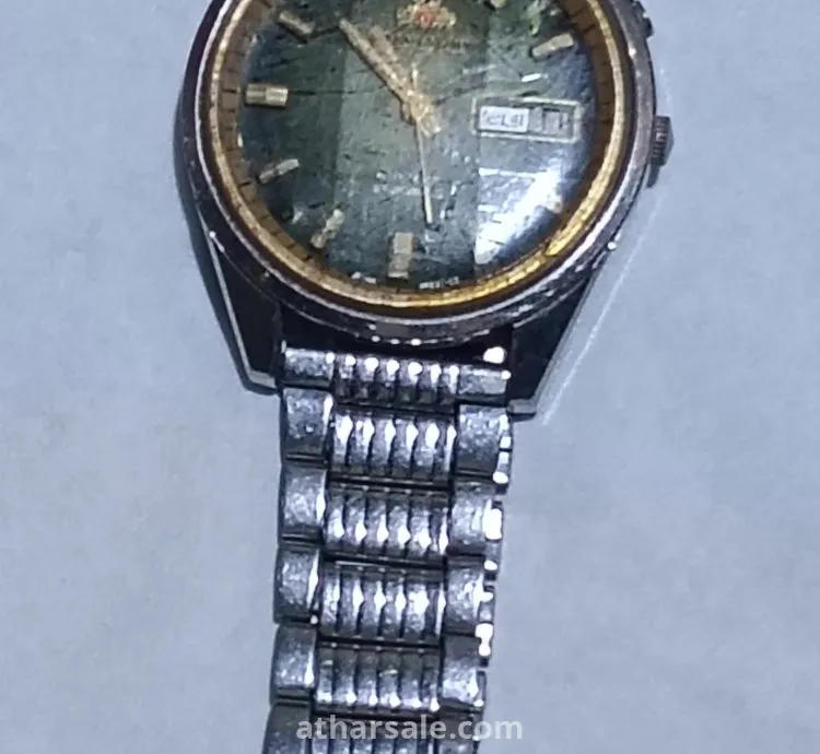 ساعه كوارتز 1951