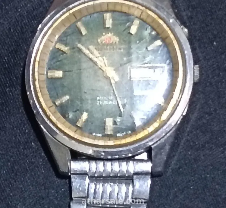 ساعه كوارتز 1951