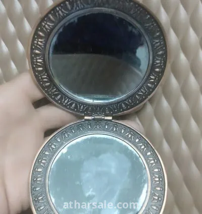 مرأه نحاسيه قيمه ونادرة وقديمه جدا من العصر الروماني 3