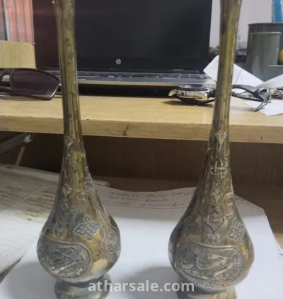 تحف قديمة معها ميداليات و دبابيس الروتاري 11