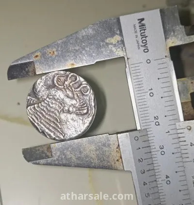 عملة فضيه اثريه 3