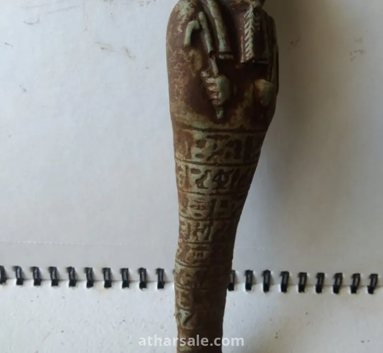 اثار اغريقيه قديمه عمرها اكثر من 2000 سنه بورسلان لشخصيه مكفنه كتابتها على صدرها بورسلان اغريقى