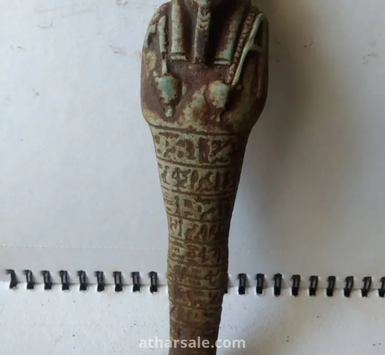 اثار اغريقيه قديمه عمرها اكثر من 2000 سنه بورسلان لشخصيه مكفنه كتابتها على صدرها بورسلان اغريقى