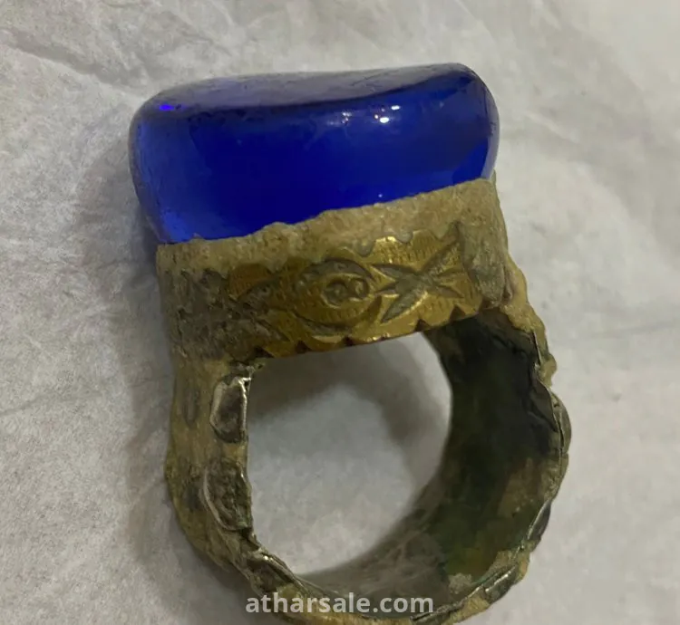 اثار وعملات وتمثال يهودية  واحجار كريمة