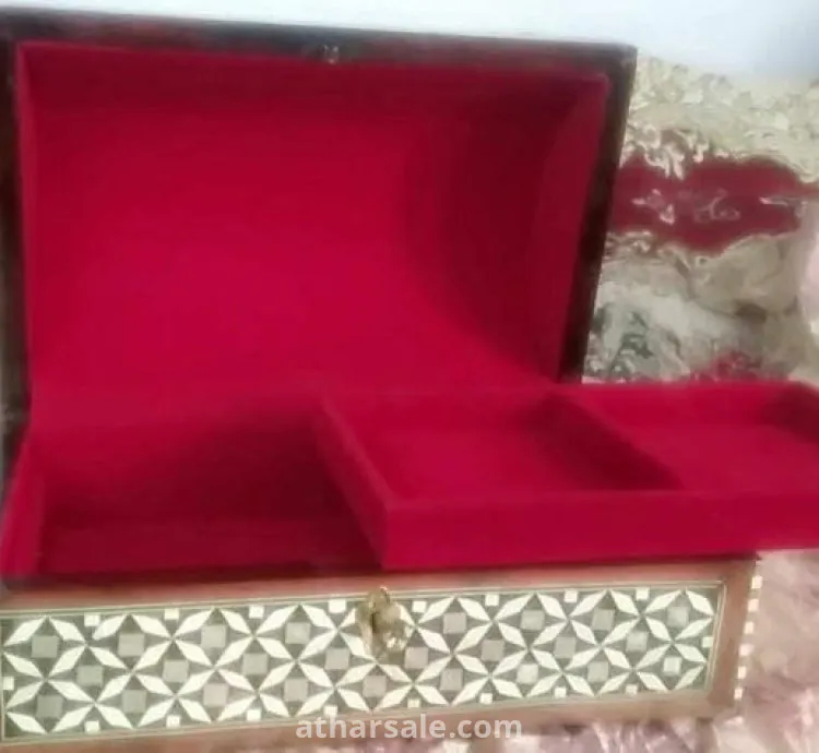 شكمجية للمجوهرات