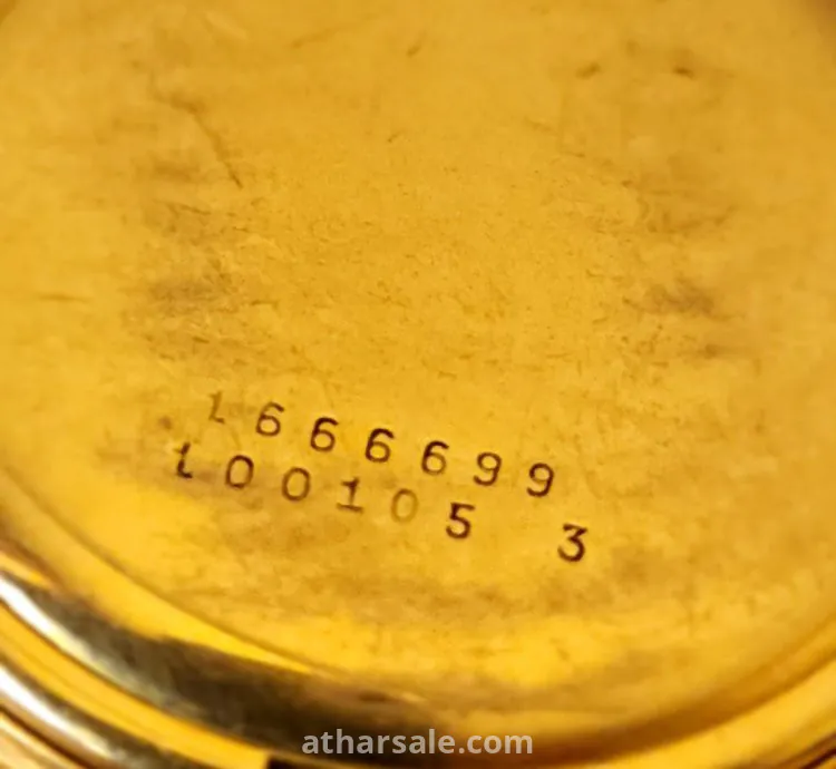 ساعة نادرة من عهد الملك سعود