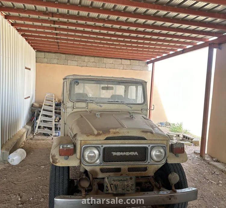 جيب تايوتا شاص ١٩٨١