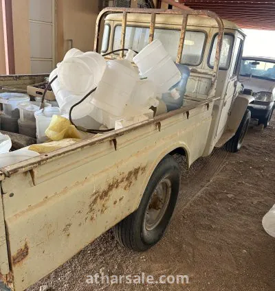 جيب تايوتا شاص ١٩٨١ 10