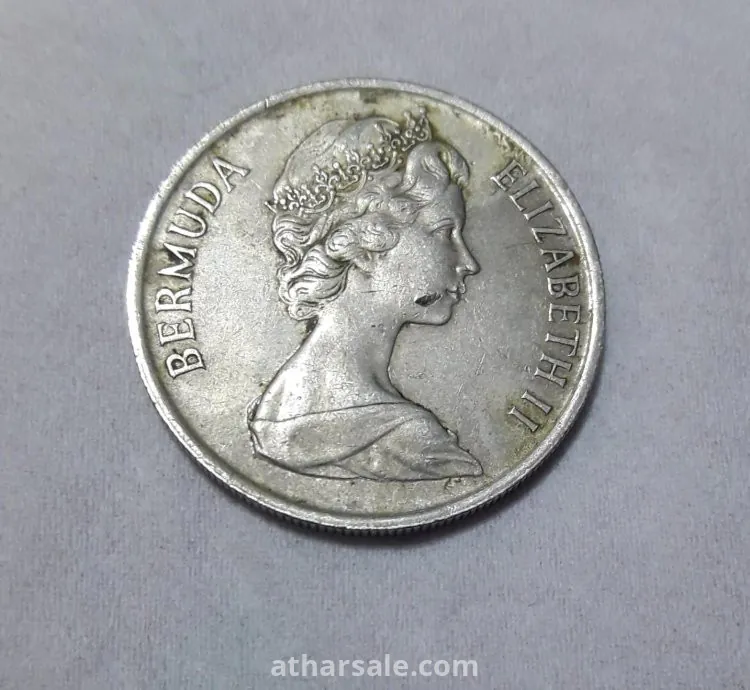 عملة معدنية بريطانية قديمة